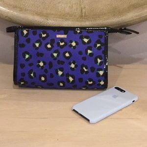 Cosmetic bag